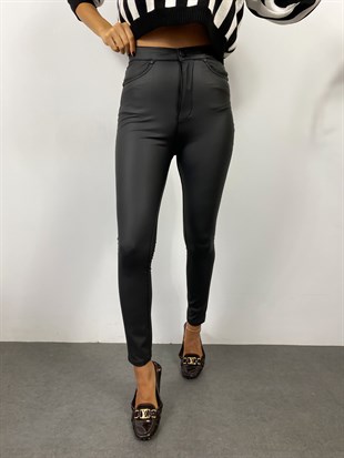 Siyah  Likralı Cep Detay Skinny  Deri Görünümlü   Pantolon