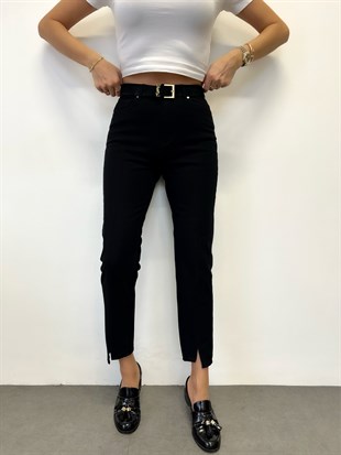 Siyah  Paçası Asimetrik Kesim Yırtmaç Detay Jean Pantolon