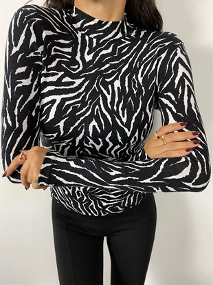 Siyah  Zebra Desen Yarım Balıkçı Fit Bluz