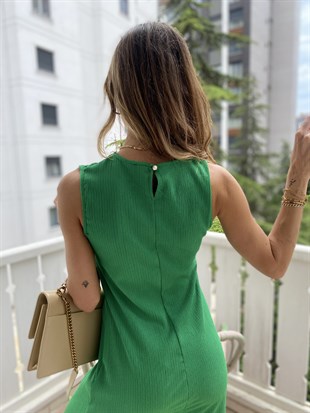 Yeşil  Kolsuz Yandan Yırtmaç Detay Elbise